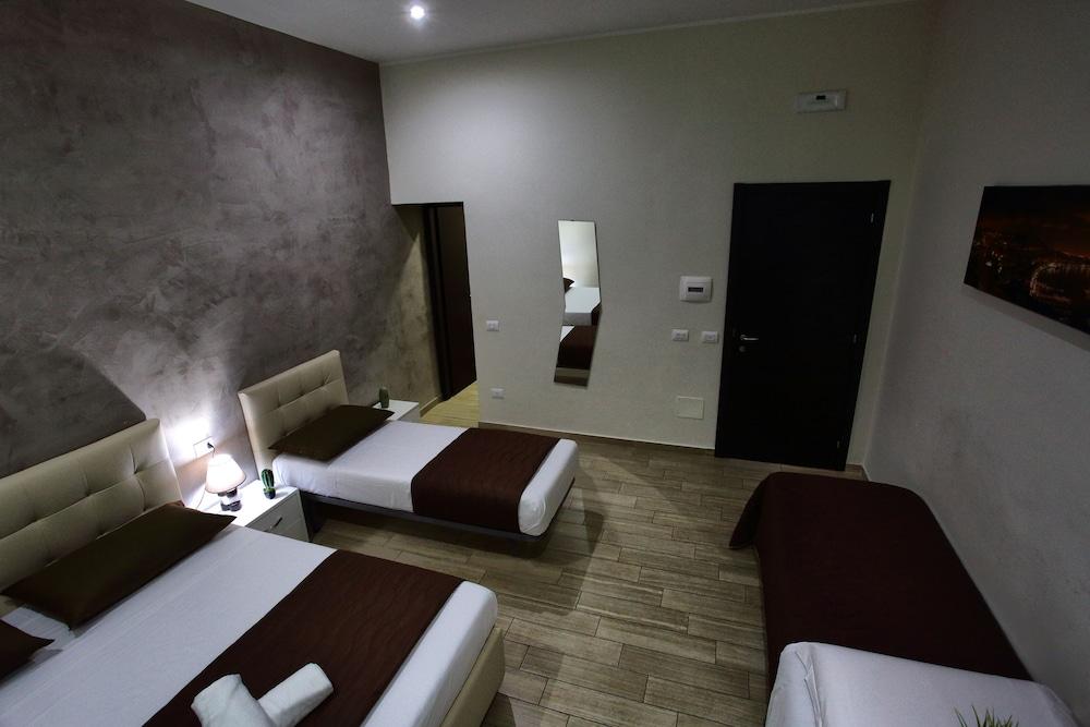 Napoli City Rooms 3* Napoli