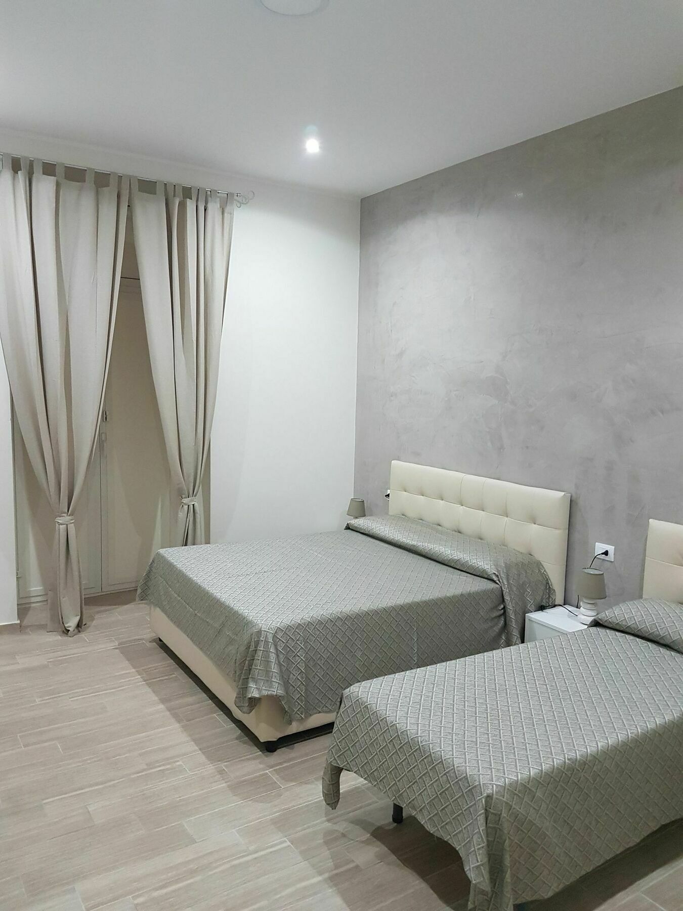 Napoli City Rooms 3* Napoli