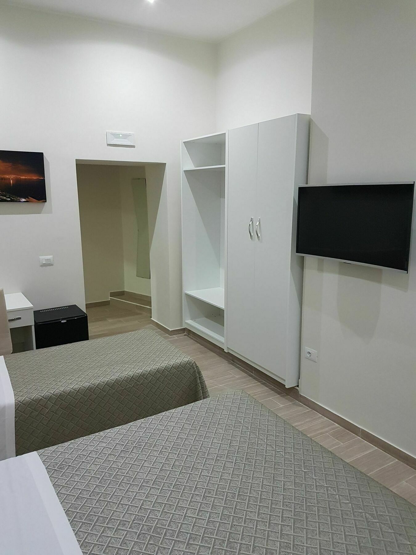 Napoli City Rooms Bed & Breakfast 3*