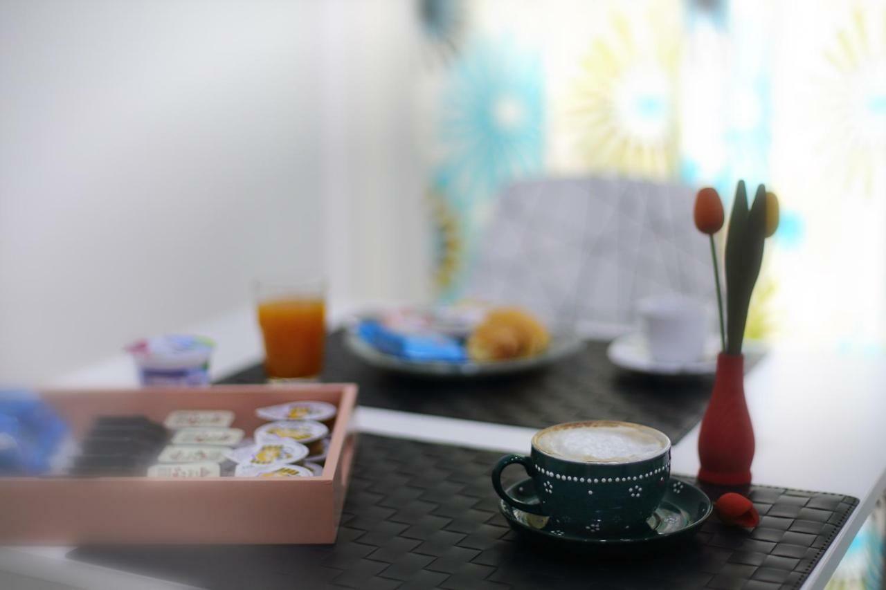 Napoli City Rooms Couette-café